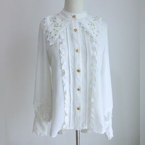 Elegant White Lace Collar Blouse